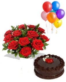 1/2 Kg Chocolate Cake with 5 Air filled balloons and 12 red white roses bouquet