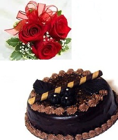 1/2 Kg Chocolate Cake 3 roses
