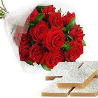 1 Kg Kaju Barfi 6 red Roses